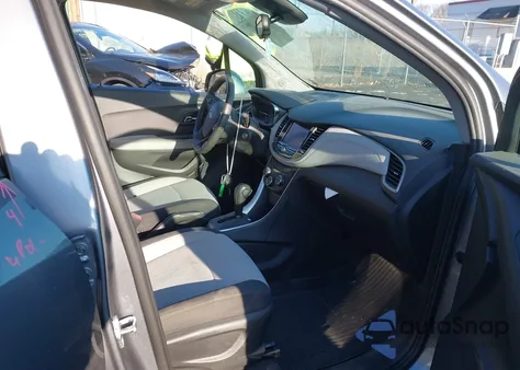 2020 Chevrolet Trax Fwd Ls из США, поврежденный, VIN 3GNCJKSB7LL330835